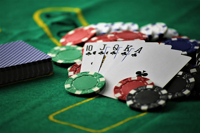 Cách ứng phó tình huống khi chơi bài Poker