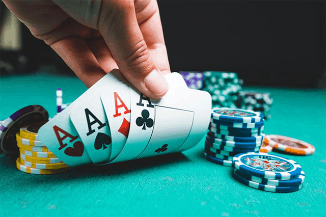 Tìm hiểu thêm về trải nghiệm sòng bạc Poker phát trực tiếp