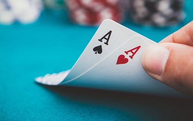 Nhung lan sa co lo buoc xuat hien trong Poker online