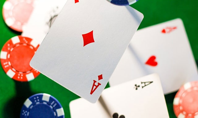 Cửa cược cổng cược trong Poker online có gì hấp dẫn?