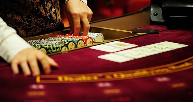 Chiến lược chơi Blackjack hiệu quả để đảm bảo thắng số tiền lớn của nhà cái