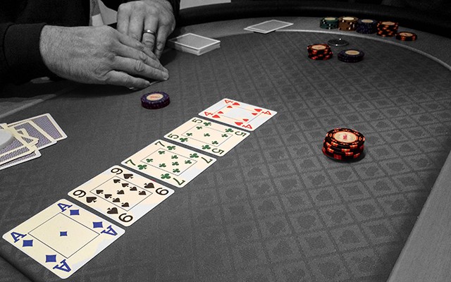 Những cách chơi Poker chuyên nghiệp để luôn có được chiến thắng dễ dàng