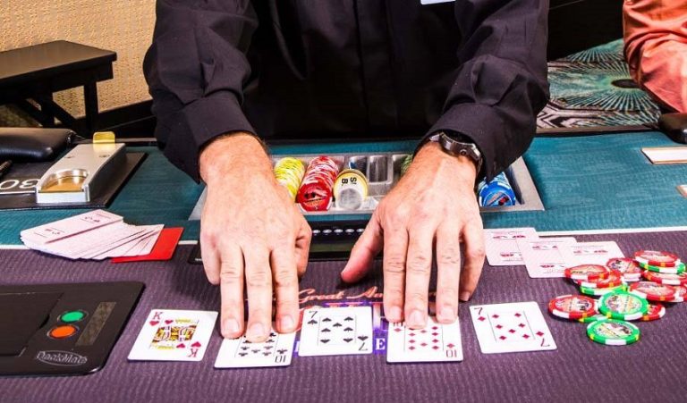 Poker - Trò chơi đông đảo người chơi nhất trên thế giới hiện nay