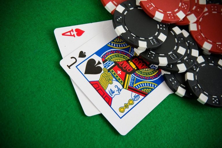 3 cách chơi Blackjack đơn giản nhưng giúp bạn thắng nhà cái liên tiếp